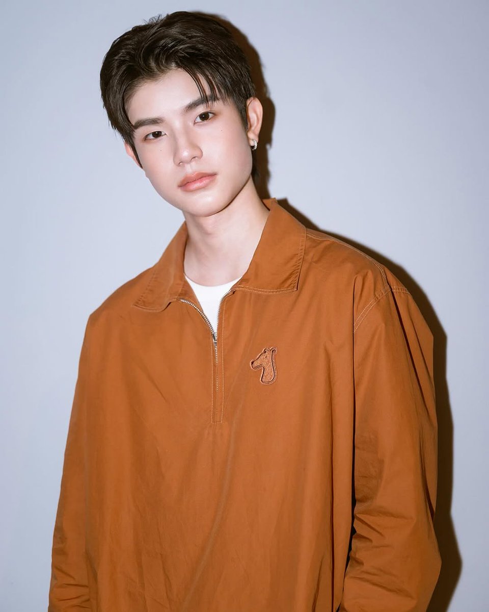 somshonapat's tweet photo. ㅡ SHOGUN #shonapat_
@ 𝑳𝑶𝑽𝑬 𝑶𝑽𝑬𝑹𝑳𝑶𝑨𝑫 : FREENBECKY 1st FANMEETING IN BANGKOK
ขอบคุณเสื้อผ้าจาก @.smileyhound
#Smileyhound #SmileyhoundMyBestBuddy #SmileyhoundSS25
#ฟรีนเบค1stFanmeet
#LOVEOVERLOADᯓᡣ𐭩
#AIprojectTH https://t.co/RlElecbYwn