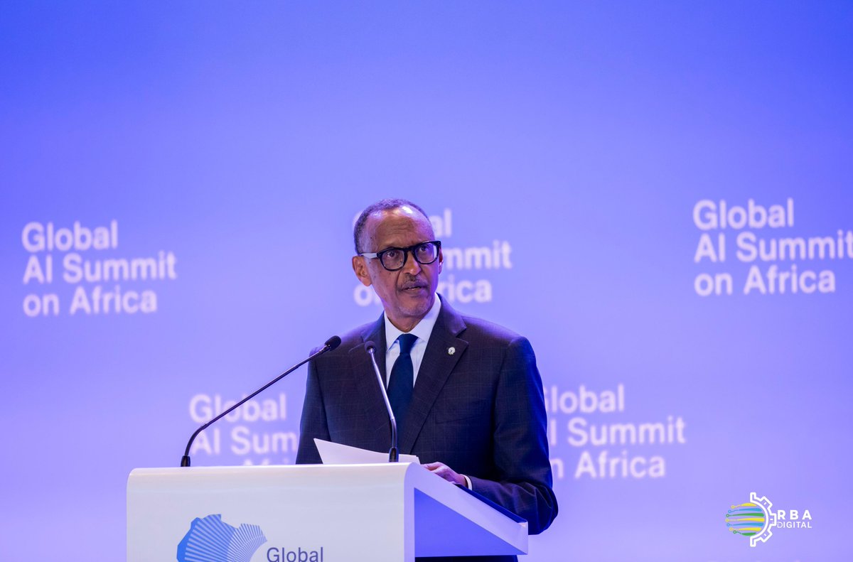 rbarwanda's tweet photo. Perezida Paul Kagame yerekanye ko ubwenge buhangano bukomeje kugira uruhare rukomeye mu mikorere n’umusaruro w’inganda zitandukanye muri Afurika.

Ni ubutumwa yatanze ubwo yatangizaga Inama Mpuzamahanga ku Ikoranabuhanga ry’Ubwenge Buhangano muri Afurika, Global AI Summit on Africa.

Yagize ati “Mu nganda zitandukanye, inyungu z’ubwenge buhangano, ziragaragara cyane, mu gutanga umusaruro mwinshi, gufata ibyemezo no kugabanya amakosa ya muntu.” #RBAAmakuru #GAISAfrica2025