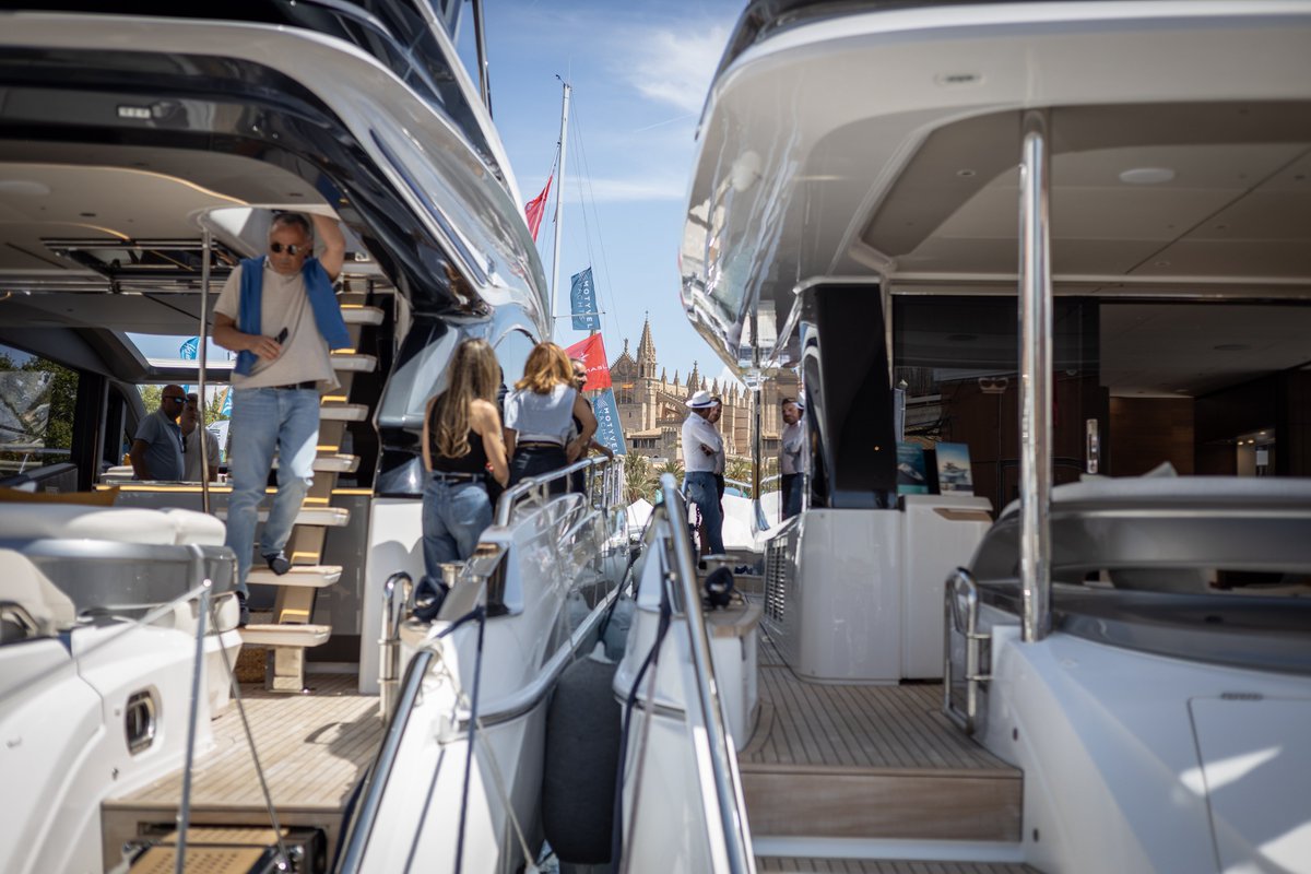 PrincessMYsales's tweet photo. Only 4 weeks until @PalmaBoatShow
Join us in the beautiful Balearics to celebrate the start of the summer season and find out why #Mallorca is such an idyllic destination for keeping your yacht and exploring the wonders of this island with @PrincessYachts #PIBS #Princessyachts https://t.co/NObvsrWkgV