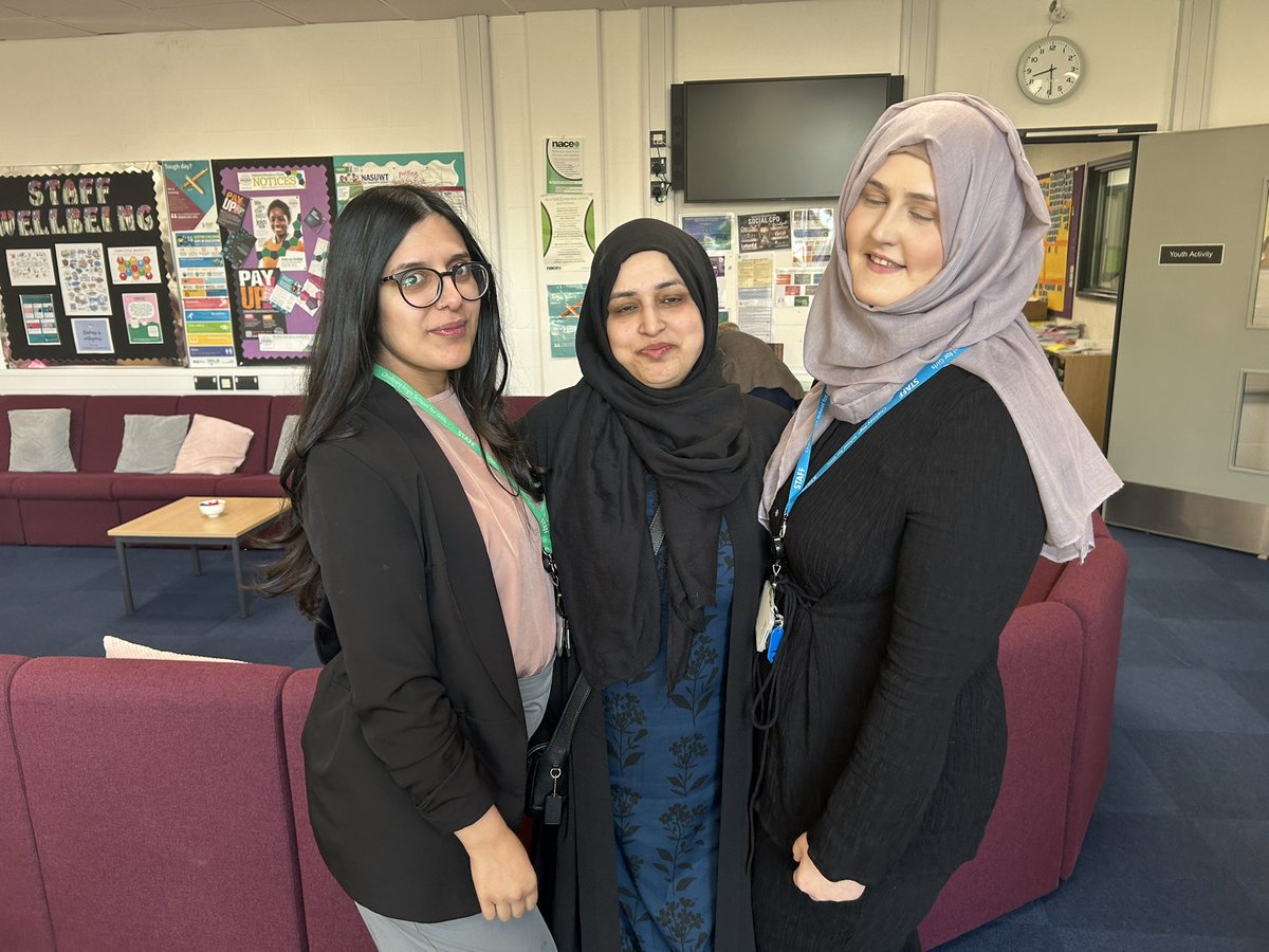 Adrian Rogers (@ajrallmodcons) on Twitter photo Lovely morning <a href="/Challney_Girls/">Challney Girls</a> for an unusual combo! A joint Eid & Ofsted celebration breakfast. A joyful hour ❤️. Always wonderful to catch up with the wonderful staff. <a href="/RehanaFaisalH/">Rehana ریحانہ فیصل 🍉</a> Lovely morning <a href="/Challney_Girls/">Challney Girls</a> for an unusual combo! A joint Eid & Ofsted celebration breakfast. A joyful hour ❤️. Always wonderful to catch up with the wonderful staff. <a href="/RehanaFaisalH/">Rehana ریحانہ فیصل 🍉</a>