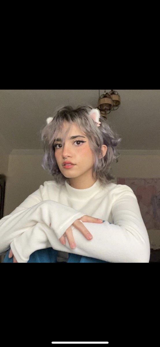 الحين سوال ليه مافي كثير خاضعين لنجم