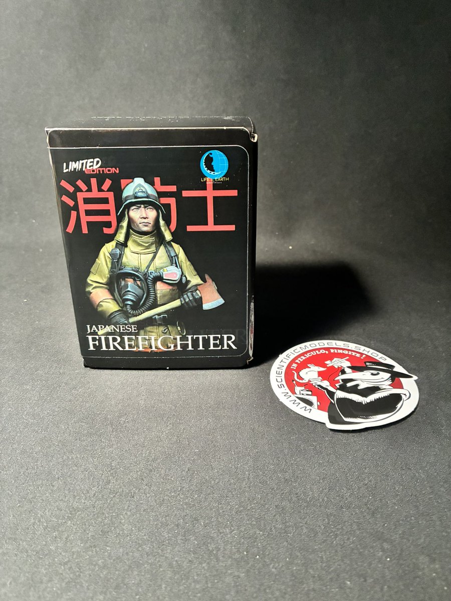 sb19770704's tweet image. お友達に協力して頂きまして無事にGETできました。めちゃめちゃかっこよ〜。テンション爆上がりです…。初イタリア製フィギア…😍頑張って作りまーす🫡ありがとうございます。@scientific2023 
#ScientificModels