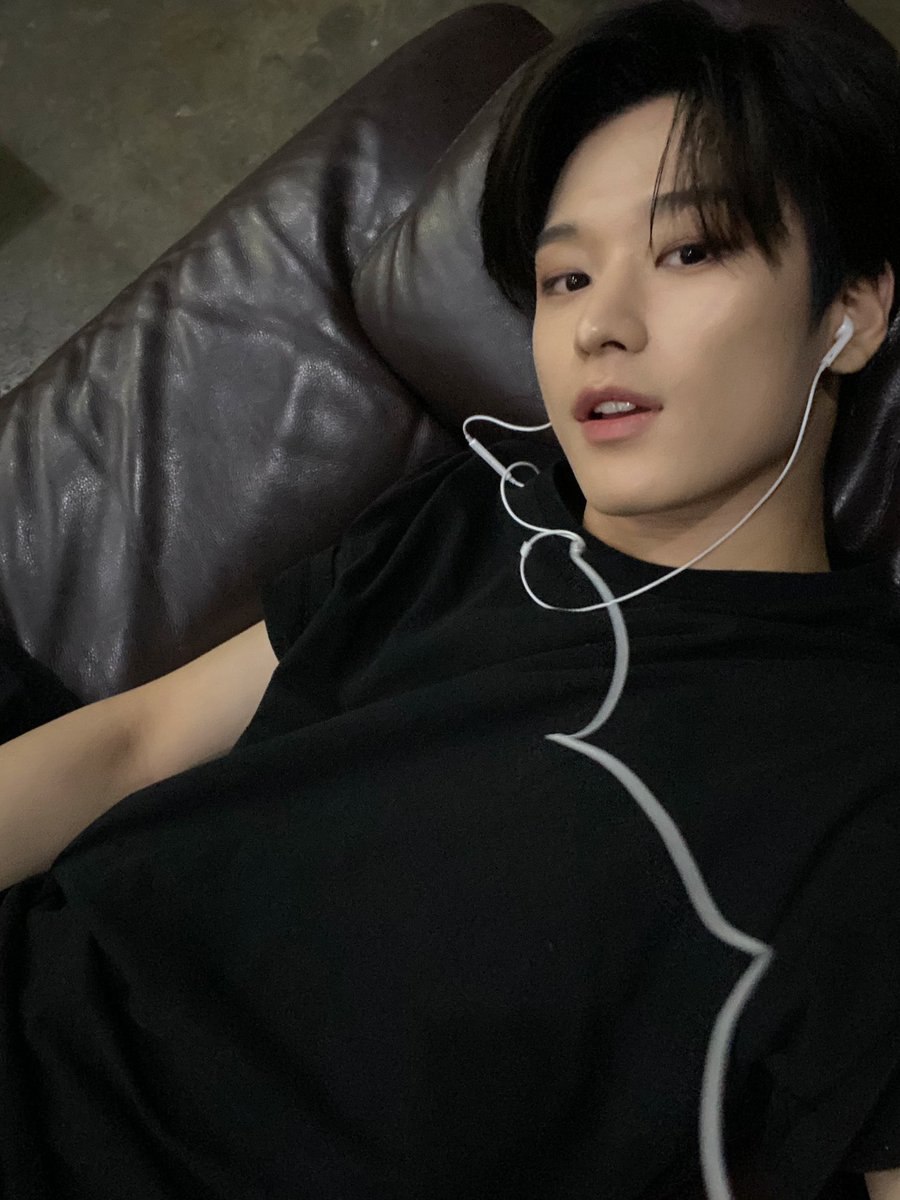 _soap115's tweet photo. 연하연상좋은이유?
그럼넌이게싫냐!? https://t.co/FJQ6SQcuQE