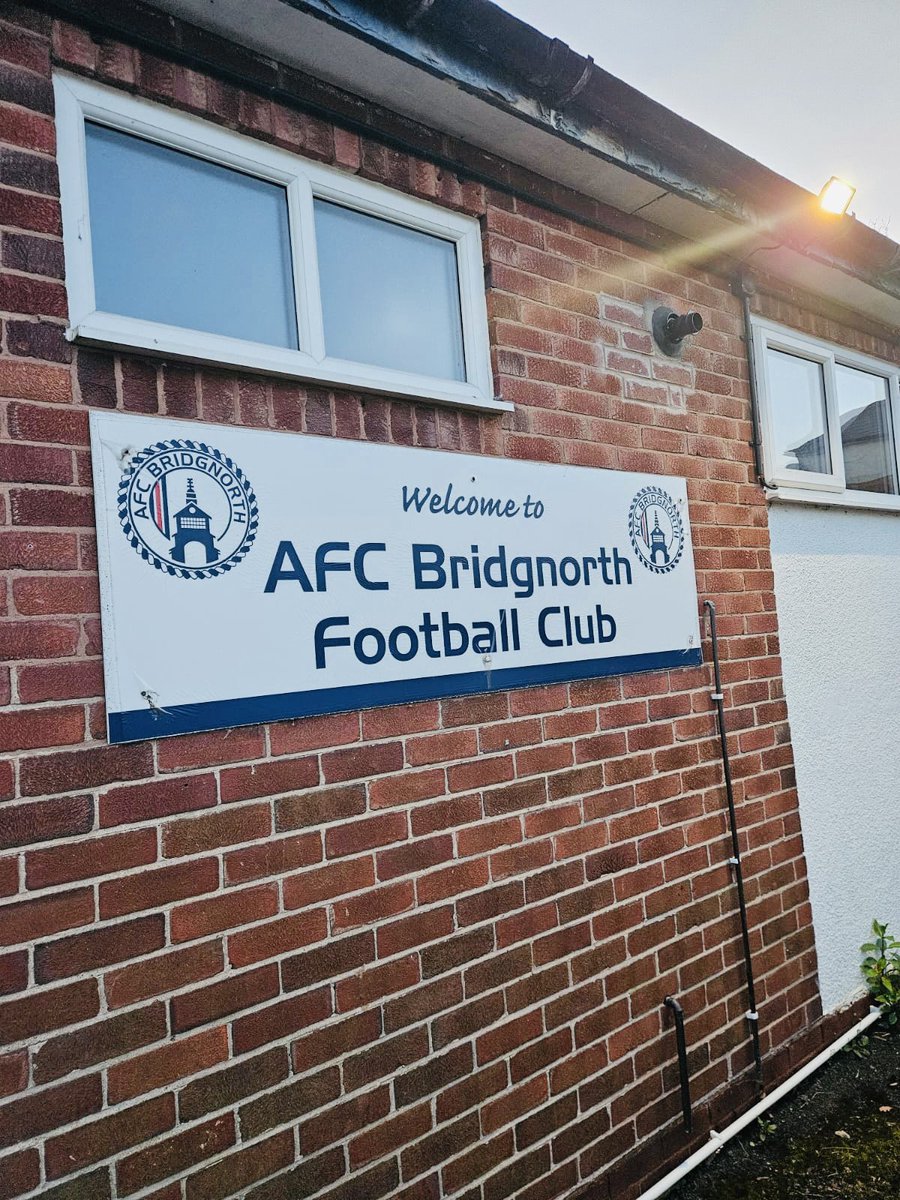 Matt_Jones7's tweet image. CPD Workshop for coaches across @ShropshireFA focused on ‘Coaching & Engaging 12-16 year olds’:
🔢 4 Corner adolescent considerations
💻 Life for a modern teenager
⚽️ Game based approach
👀 Coach observations
Thank you to @AFCBridgnorth for hosting with great hospitality 🙏🏻