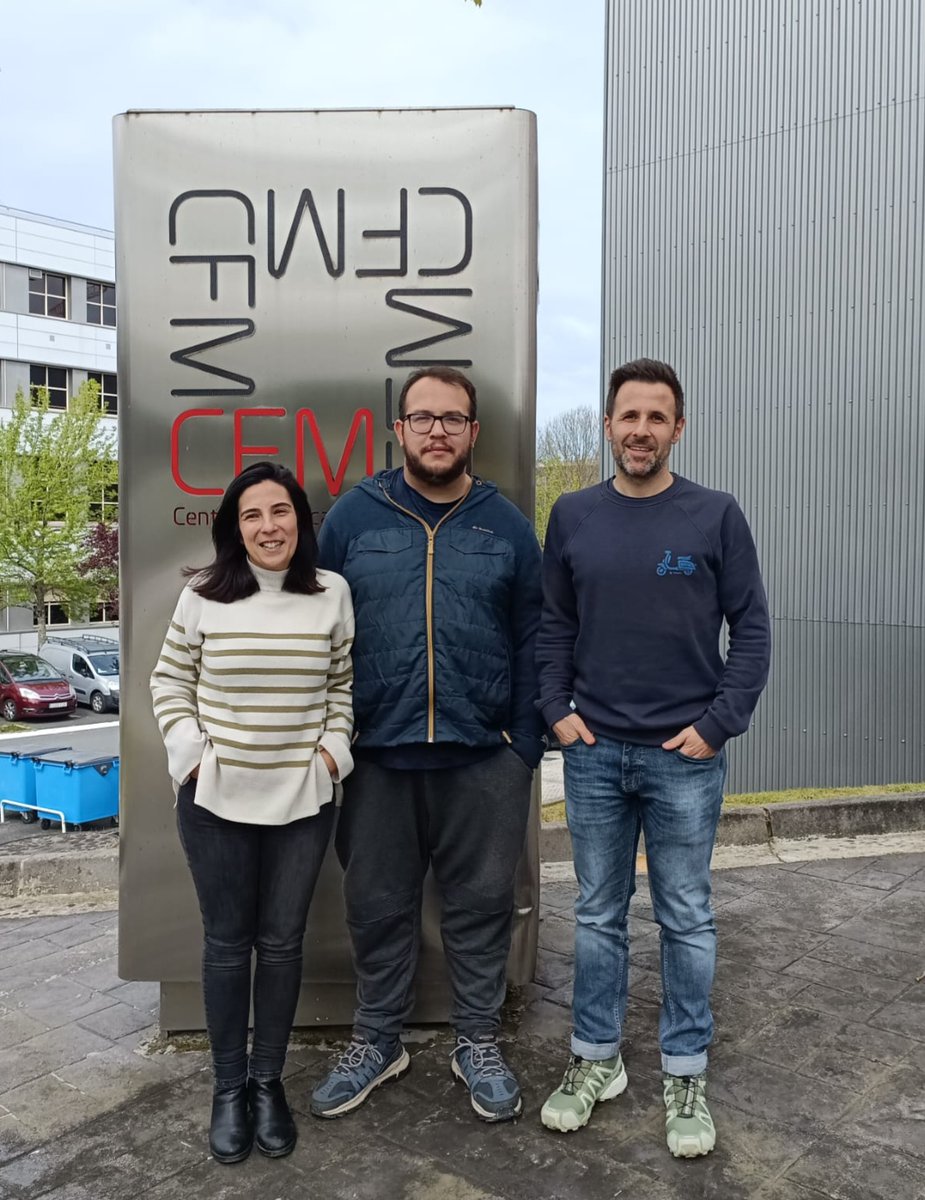 After a year and a half, I'm ending my stage as a postdoc at the <a href="/CFMdonostia/">CFM</a> . Many thanks to <a href="/JonMaiz/">Jon Maiz</a>  and <a href="/EsterVerdeSesto/">Ester Verde</a>  for the opportunity to work with them. I'm leaving behind a great team and a beautiful city, San Sebastián. Eskerrik asko eta hurrengora arte!