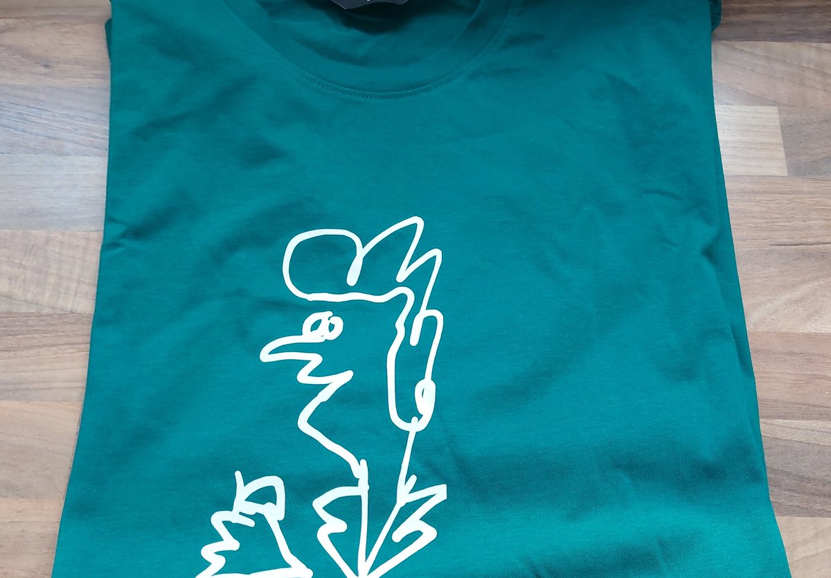 Es ist noch ein T-Shirt in XL über.

Dieses würden wir gerne versteigern. Der Erlös wird nachweislich! an die Anonymen Alkoholiker gespendet.
Wegen sie trinkt, versteht ihr? Höhö.

Nein, aber ernsthaft, wir wollen uns damit über niemanden lustig machen! 
Wir haben überlegt, wohin