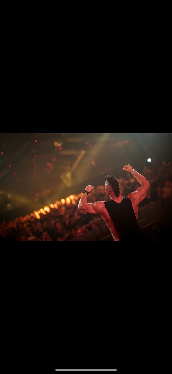 The energy of the hardstyle crowd is unmatched!