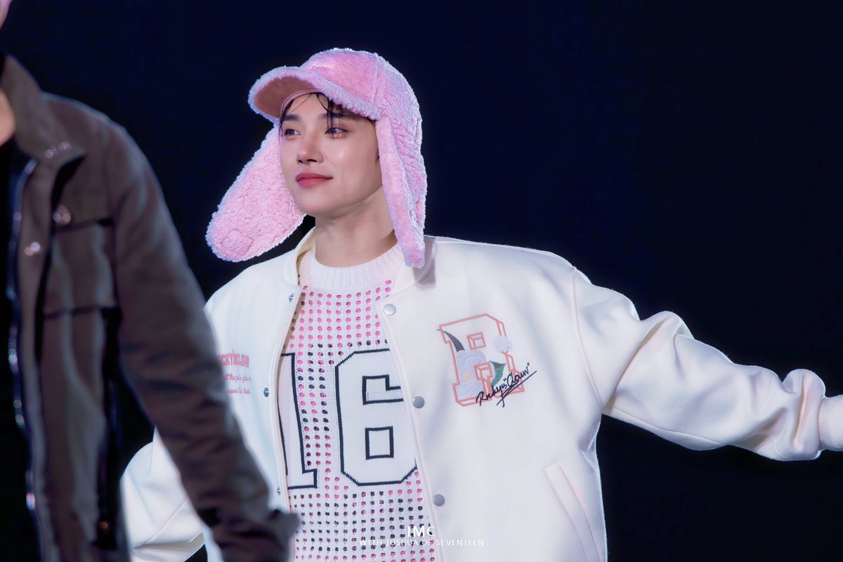 250321 조슈아

핑크 남자 좋아해🩷🩷

#조슈아 #JOSHUA #세븐틴 #SEVENTEEN #洪知秀 #ジョシュア