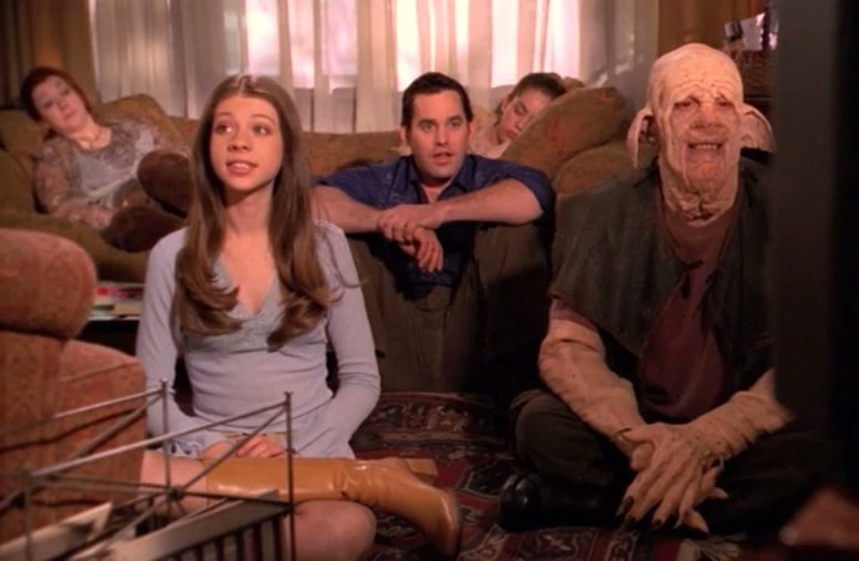 Ya está el episodio 109: "Mayor y distante". Hablamos del decimocuarto capítulo de la sexta temporada y teología de la imagen y enumeramos los libros de Simone Weill (🚨 club de lectura).

buffypodcast.substack.com/p/episodio-109…