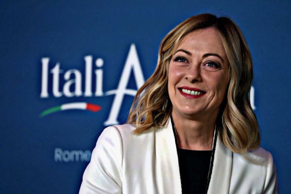 🚨BREAKING: Italian PM Giorgia Meloni has officially banned the use of gender-neutral and non-binary symbols in all public schools

Only "boy" or "girl" will be allowed.

Meloni is fighting back. 🇮🇹