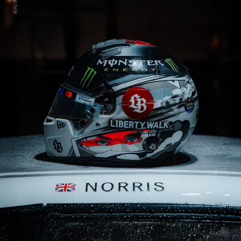 Quadrant (@quadrant) on Twitter photo 360° of <a href="/LandoNorris/">Lando Norris</a>'s Limited Edition Anime Helmet available in 1:2 and 1:5 for pre-order quadrant.gg 360° of <a href="/LandoNorris/">Lando Norris</a>'s Limited Edition Anime Helmet available in 1:2 and 1:5 for pre-order quadrant.gg