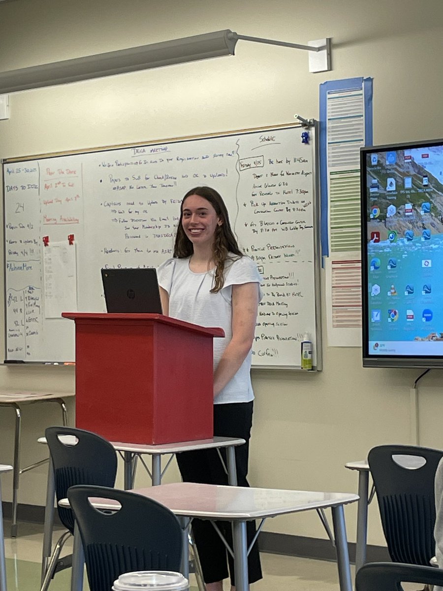 Coach10_'s tweet photo. Sports & Entertainment class finished 2nd block tremendously strong with Chris and Grace who both did an excellent job as well! The first 3 set the table, these two drove em home with their performances! #SeniorsFinishingStrong
#MakeItRelate
#MakeItRelevant https://t.co/6gHSbSrT05