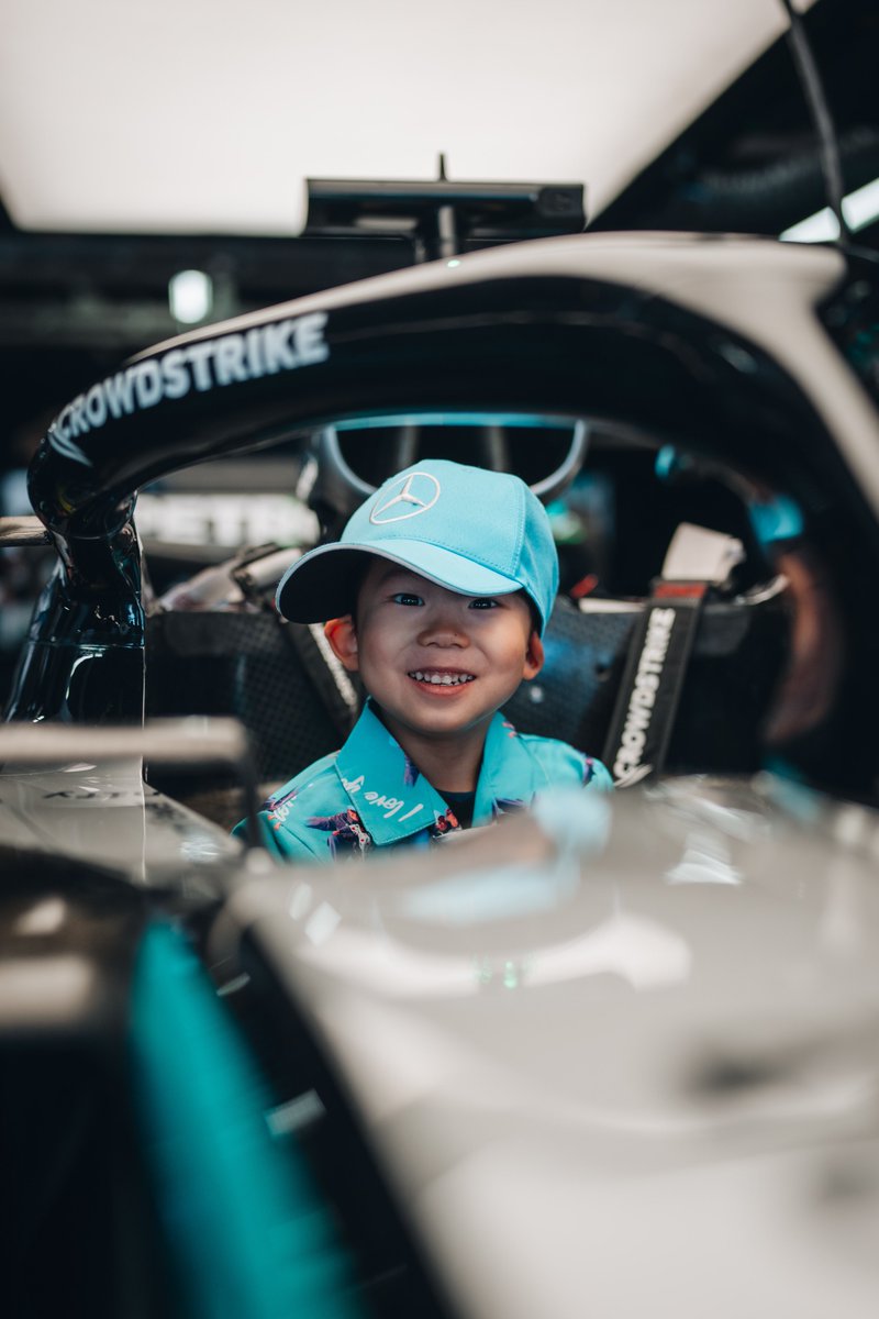 fifaking1414's tweet image. Thank you so much for giving my son such an unbelievable opportunity to make his dream come true😭💙 My heart is full of emotions, and all I can do is express my deepest gratitude. No matter what happens, We’ll always be on your side🫷👶🫸💙@MercedesAMGF1 @GeorgeRussell63
