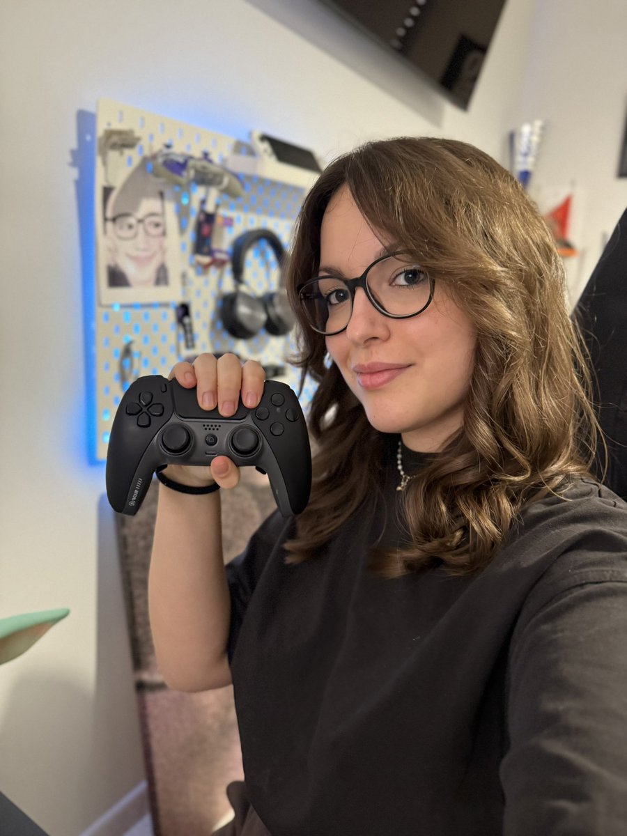 SniperPigna (@sniperpigna_) on Twitter photo Hey guys, for my birthday I have a suprise for you 🎁
In order to have a chance to win one Scuf Controller, you will have to:
1️⃣ follow <a href="/sniperpigna_/">SniperPigna</a> and @scufgaming
2️⃣RT this tweet
3️⃣Reply with the screenshot of your built dream controller from scuf.co/sniperpigna Hey guys, for my birthday I have a suprise for you 🎁
In order to have a chance to win one Scuf Controller, you will have to:
1️⃣ follow <a href="/sniperpigna_/">SniperPigna</a> and @scufgaming
2️⃣RT this tweet
3️⃣Reply with the screenshot of your built dream controller from scuf.co/sniperpigna