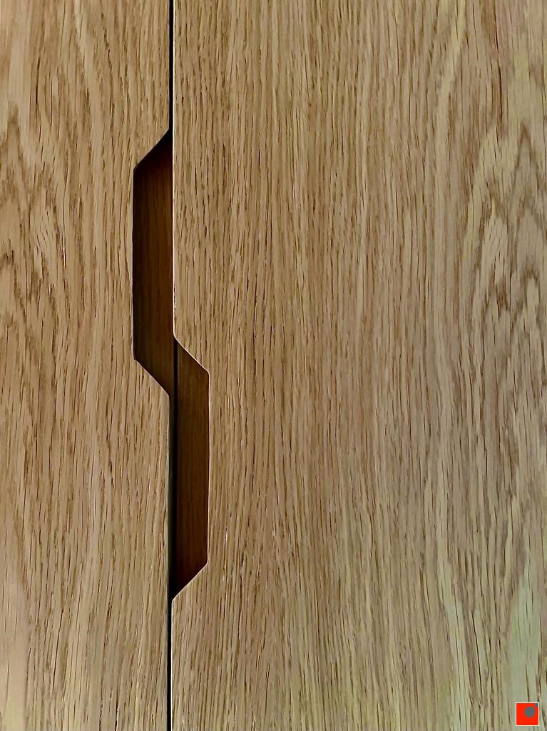 Detalle de uñeros para mueble de roble natural.

Detail of built-in handle for natural oak furniture.

#architecture #madrid #details #handle #oak