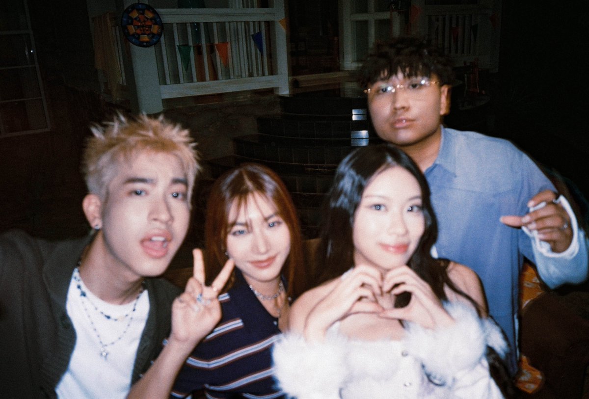 irinning's tweet photo. ฟังเพลง #ห๊ะ กันยังงับ #huh_flirt https://t.co/fMLPzvzzkt