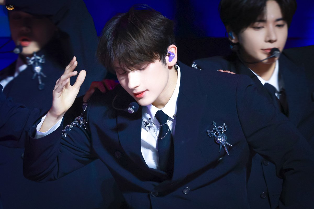 Eggtart0814's tweet photo. 250307

Devil By The Window😈

#휴닝카이  #HUENINGKAI  #ヒュニンカイ
#투모로우바이투게더  #TXT 
#TOMORROW_X_TOGETHER https://t.co/c8poKwZ7NX