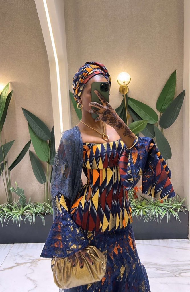 Mr.White👳🏌️ (@omar_hajeerh) on Twitter photo ~~Watorh Nono'n saniya yafi wuyar Gani akan na matan zamanin nan 😮😢
<a href="/omar_hajeerh/">Mr.White👳🏌️</a> ✍️
GOLDEN PEN ~~Watorh Nono'n saniya yafi wuyar Gani akan na matan zamanin nan 😮😢
<a href="/omar_hajeerh/">Mr.White👳🏌️</a> ✍️
GOLDEN PEN