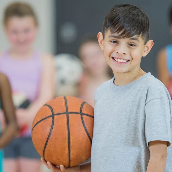 ✨ Fun basketball camp this Easter! ✨ 

This fantastic, fun camp for kids aged 11 - 16 is just £10 and includes a free packed lunch! 

📅 15 April and 22 April 2025 10am - 2pm
📍 Active Living Centre, Bettws
💰 £10- including lunch
▶️ newportlive.co.uk/holidayactivit…
