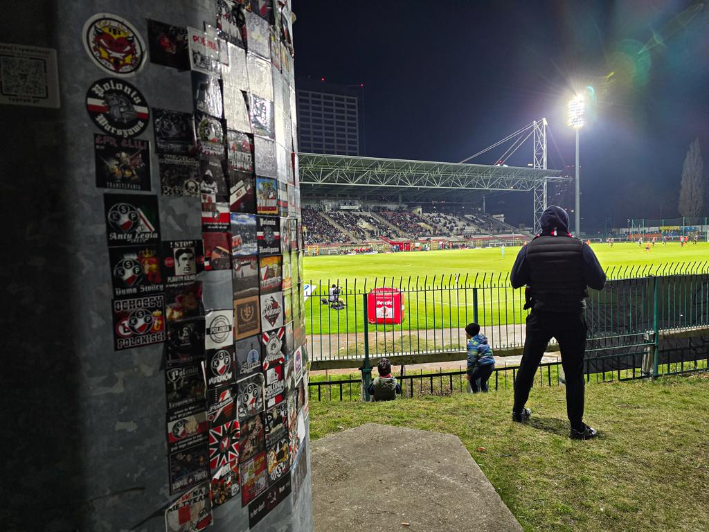 29.3.2025
Polonia Warszawa 4-2 Chrobry Głogów
1.liga🇵🇱⚽️ #POLCHO

Being 0-1 down after 3rd minute sloppy penalty was not ideal but Polonia managed turn match around. Interesting remaining games ahead for Polonia who is fighting to keep playoffs positions in standings.