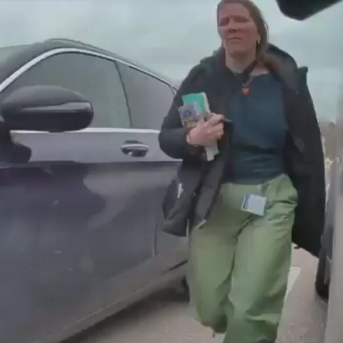 ElNalgon11's tweet photo. @RodJames42 @libsoftiktok Man, you've gotta be careful running these through AI. I can assure you that she doesn't look like Kate Winslet in real life. The AI apps are made to be "generous" with respect to appearance. IMO, these are more realistic. https://t.co/6tyaUNUklk