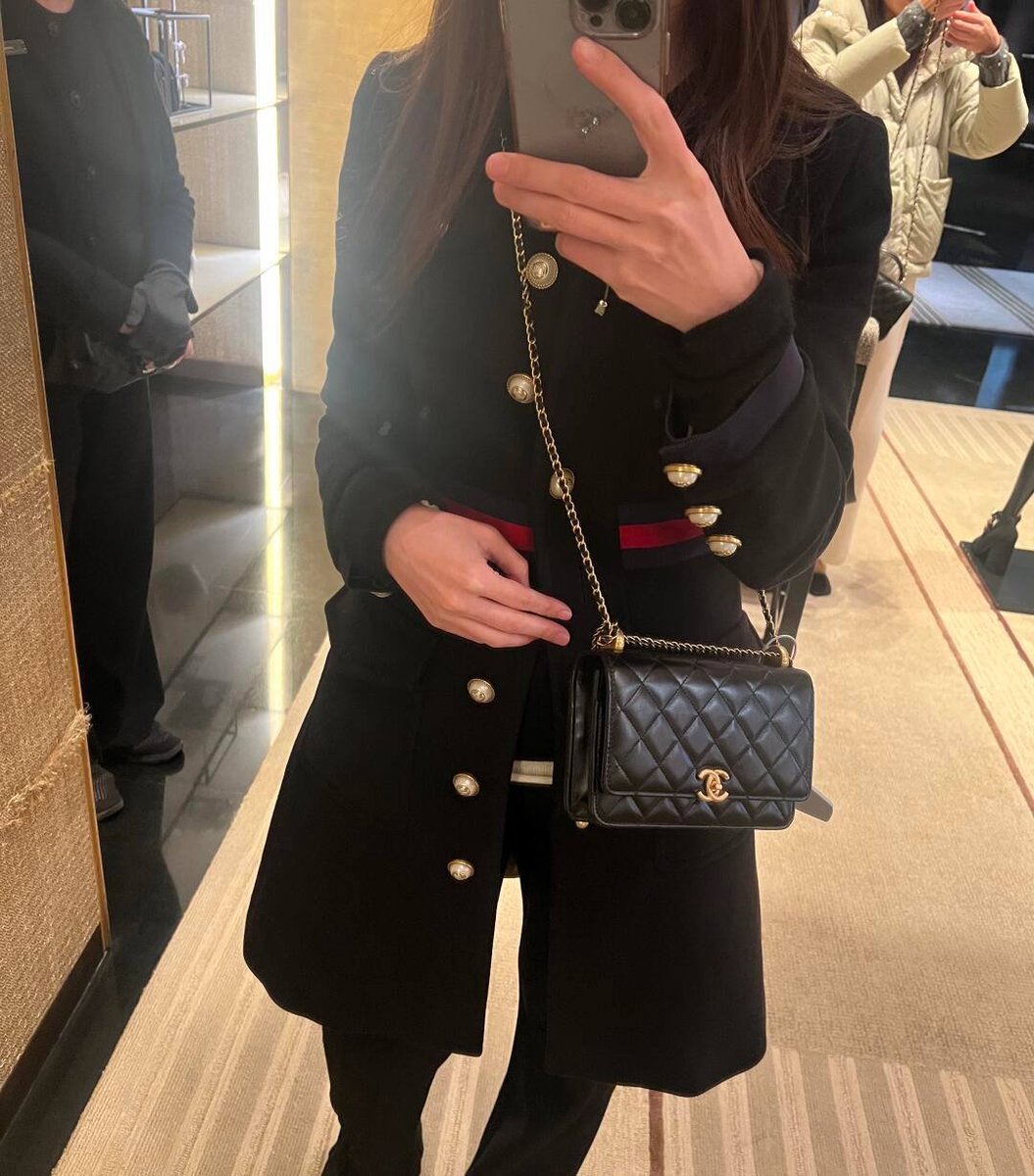 This is my happy place✨
#CHANEL  #Bag