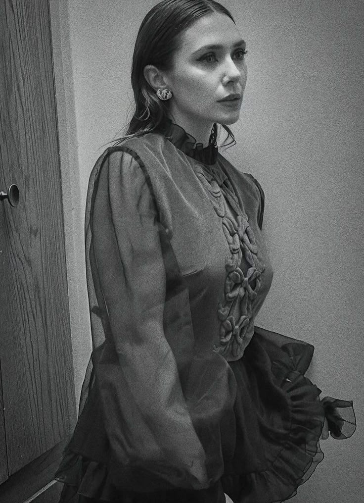 𝐄𝐋𝐋𝐄𝐍 𝐁𝐑𝐎𝐖𝐍, au! tweet media