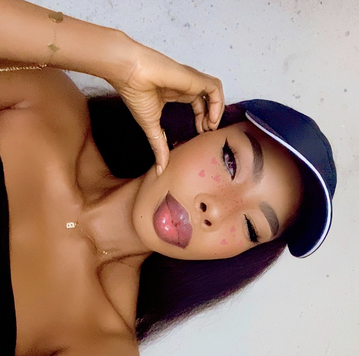 stanleybeauty's tweet photo. Slay &amp; Thrive 💕😚

#thebeautystanley #AriesSeason https://t.co/MFQ0WTZsK0