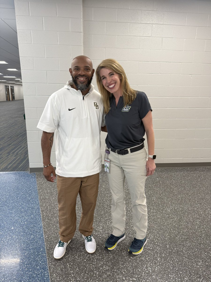 CoachParks84's tweet photo. Super excited about these dynamic leaders at our feeder programs! The future is so bright at @RBGatorFootball 
Thanks for meeting with me @LakesideMS_Lex1 and @mgmgators #GROWTH https://t.co/Gg8rPXsqKq