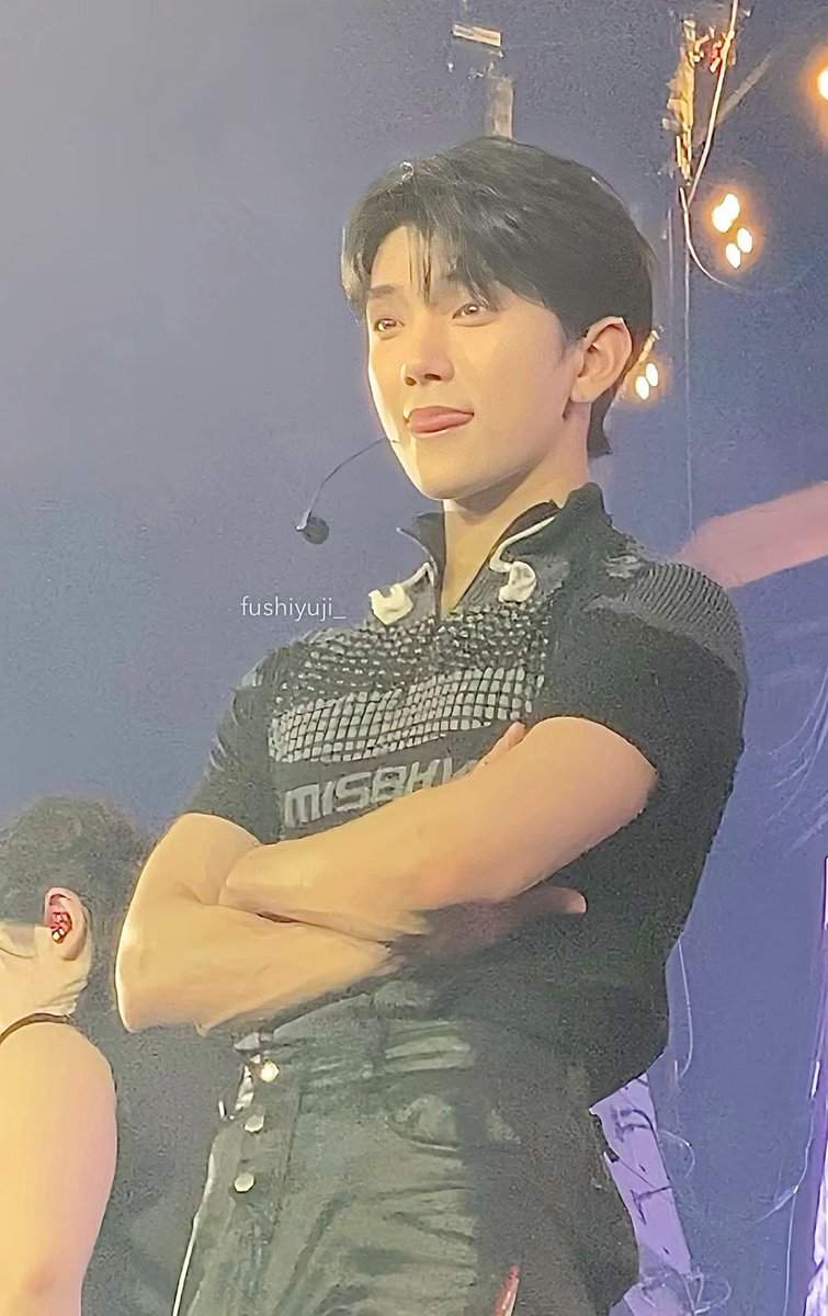 관슈아(𝒮hoshie) (@itshoushie) on Twitter photo 