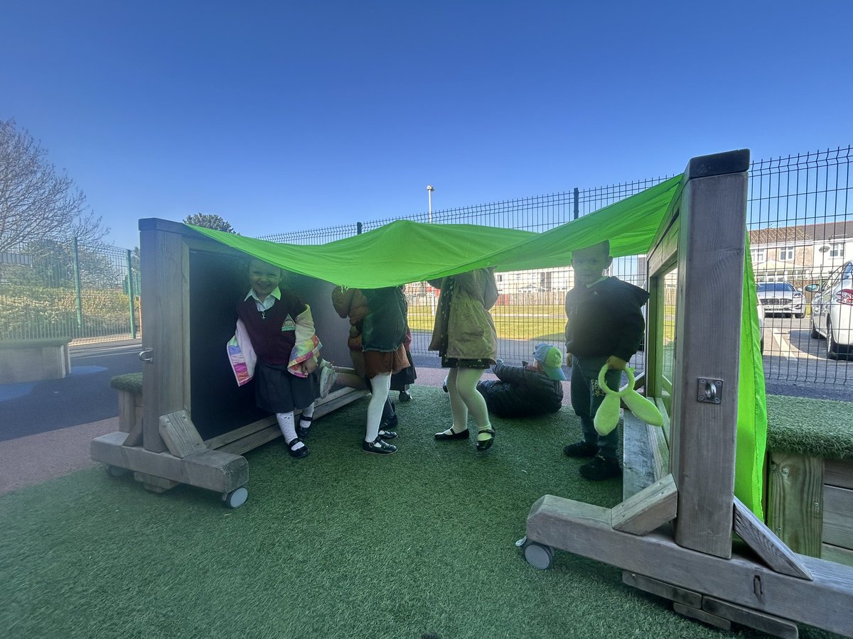 Miss Goldsmith tweet media