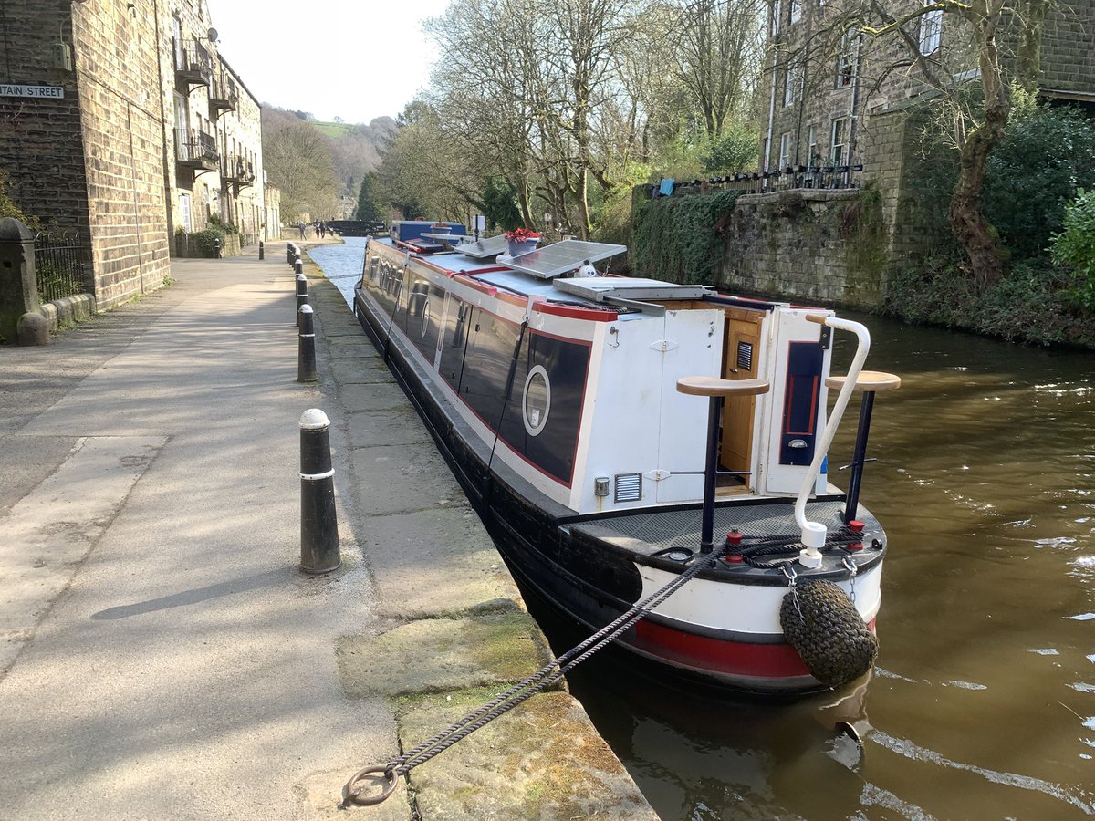 LockOnTOMMi's tweet photo. Moored in Hebden Bridge for the evening after a busy day locking our way down the Rochdale canal. Saw a guy with a long windlass to assist with the stiff ground paddles. Great idea if you planning this trip👍 #lockontommi #boatsthattweet #rochdalecanal https://t.co/H51KgoRZcI