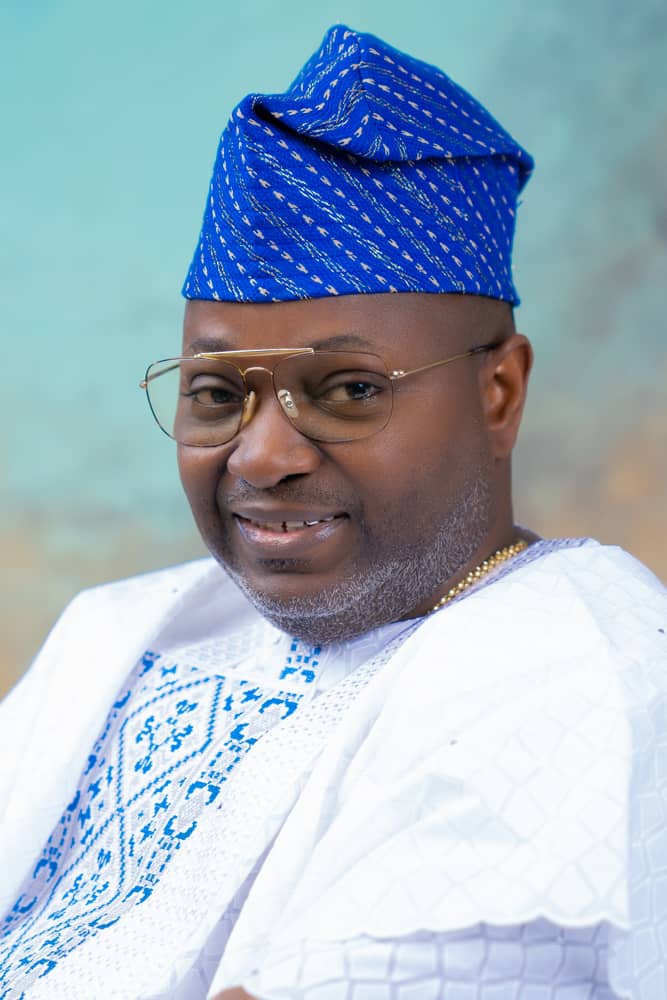OshodiIsoloLocalGovernment (@oshodiisolo) on Twitter photo Oshodi-Isolo Local Government chairman, Otunba Kehinde <a href="/KennydooOloyede/">Otunba Kehinde Oloyede</a> deserves President Bola Tinubu Presidential Handshake for his Outstanding Performance in office as Executive Chairman Oshodi-Isolo LG
encomium.ng/oshodi-isolo-l… Oshodi-Isolo Local Government chairman, Otunba Kehinde <a href="/KennydooOloyede/">Otunba Kehinde Oloyede</a> deserves President Bola Tinubu Presidential Handshake for his Outstanding Performance in office as Executive Chairman Oshodi-Isolo LG
encomium.ng/oshodi-isolo-l…