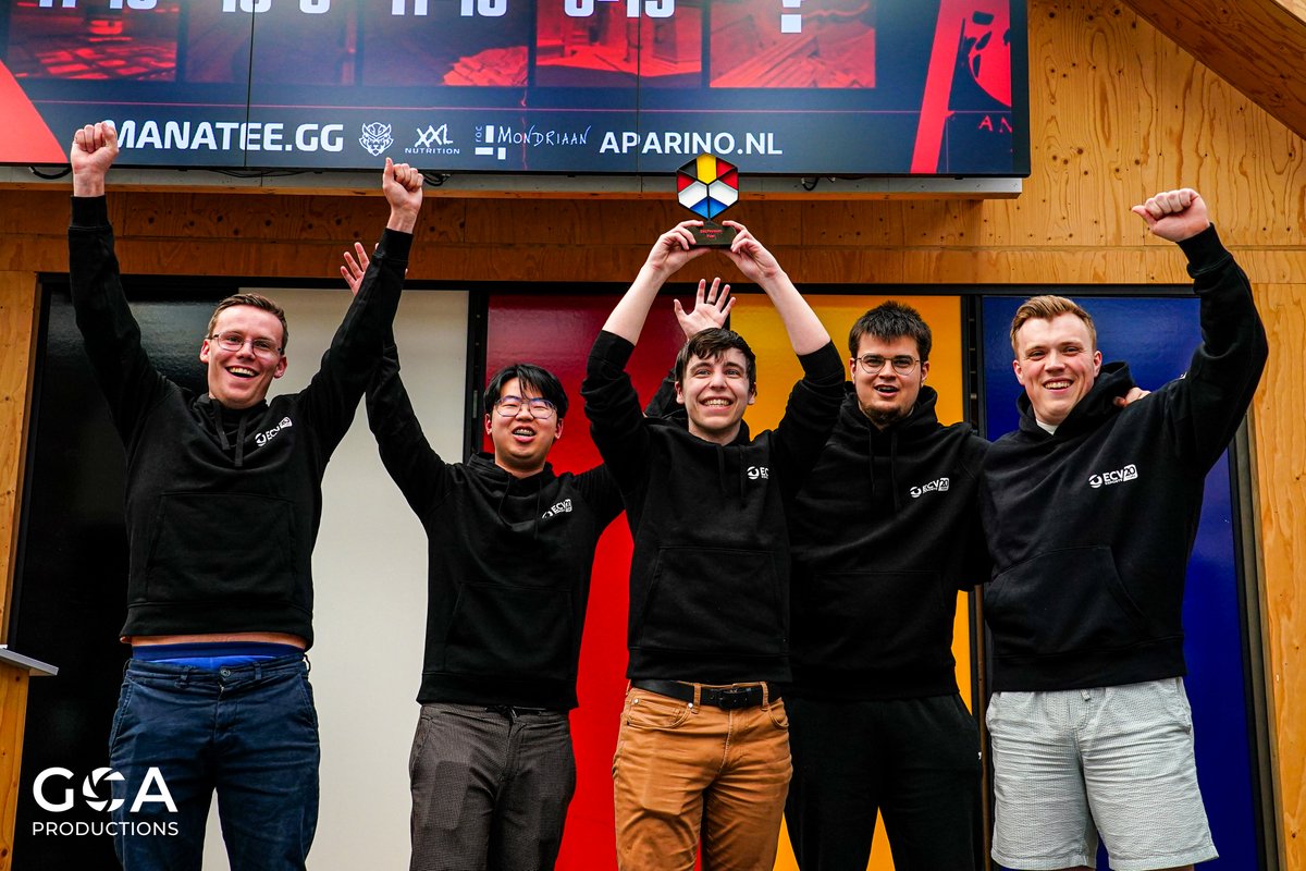 THE CHAMPIONS OF #BNLPremier SEASON 1!

<a href="/ECVesports/">ECV esports</a> MAIN

📸<a href="/gcaphotography/">Gabriel Calviño Alonso</a>