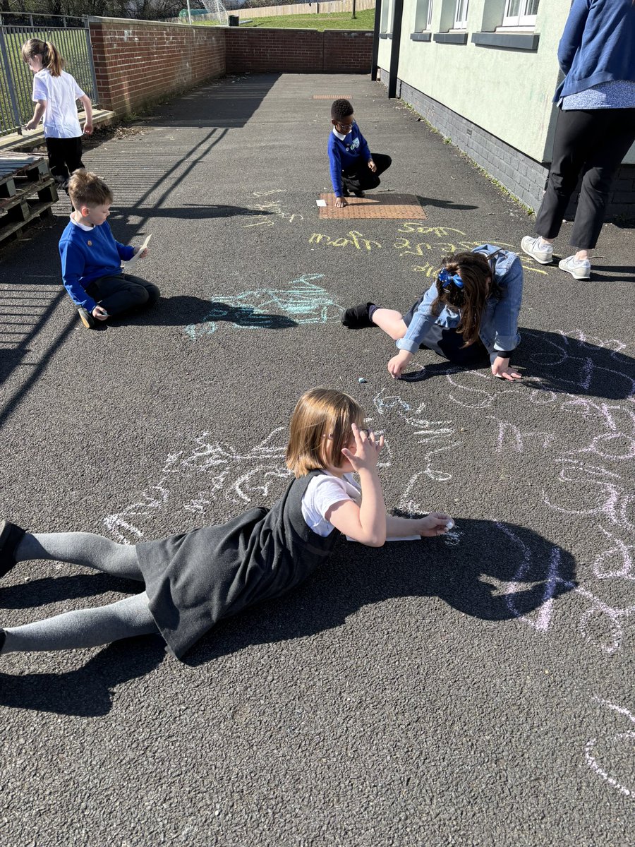 Cadder Primary (@cadderprimary) on Twitter photo Primary 1 have been taking advantage of the beautiful weather. We took our learning outside and worked on teamwork, cooperation, mark making and storytelling. We have also been working hard on our garden βοΈ <a href="/PPGlasgow/">Play Pedagogy</a> Primary 1 have been taking advantage of the beautiful weather. We took our learning outside and worked on teamwork, cooperation, mark making and storytelling. We have also been working hard on our garden βοΈ <a href="/PPGlasgow/">Play Pedagogy</a>