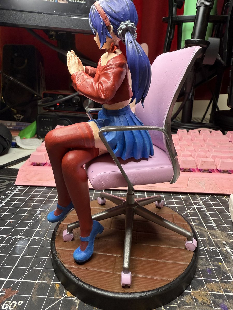 LucyFoxie's tweet photo. Resin 3D printed and painted mita from the game miside 
Printed in two parts
And painted in one day using a airbrush and paintbrushes   
#miside #art #painting #3Dprinting #resin #craft #creative #Hobbies #vtuber https://t.co/gwr0SmjQ78