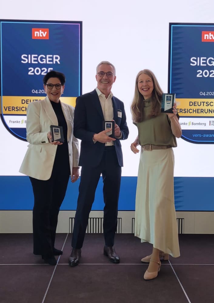 🏆 Gleich geht’s los – der Deutsche Versicherungs-Award 2025 steht bevor!
Welche Versicherer setzen Maßstäbe in puncto Leistung, Preis &amp; Service?
👉 Mehr zum Award: vers-award.de

#versaward #Versicherung #Award #ntv #FrankeUndBornberg #DISQ