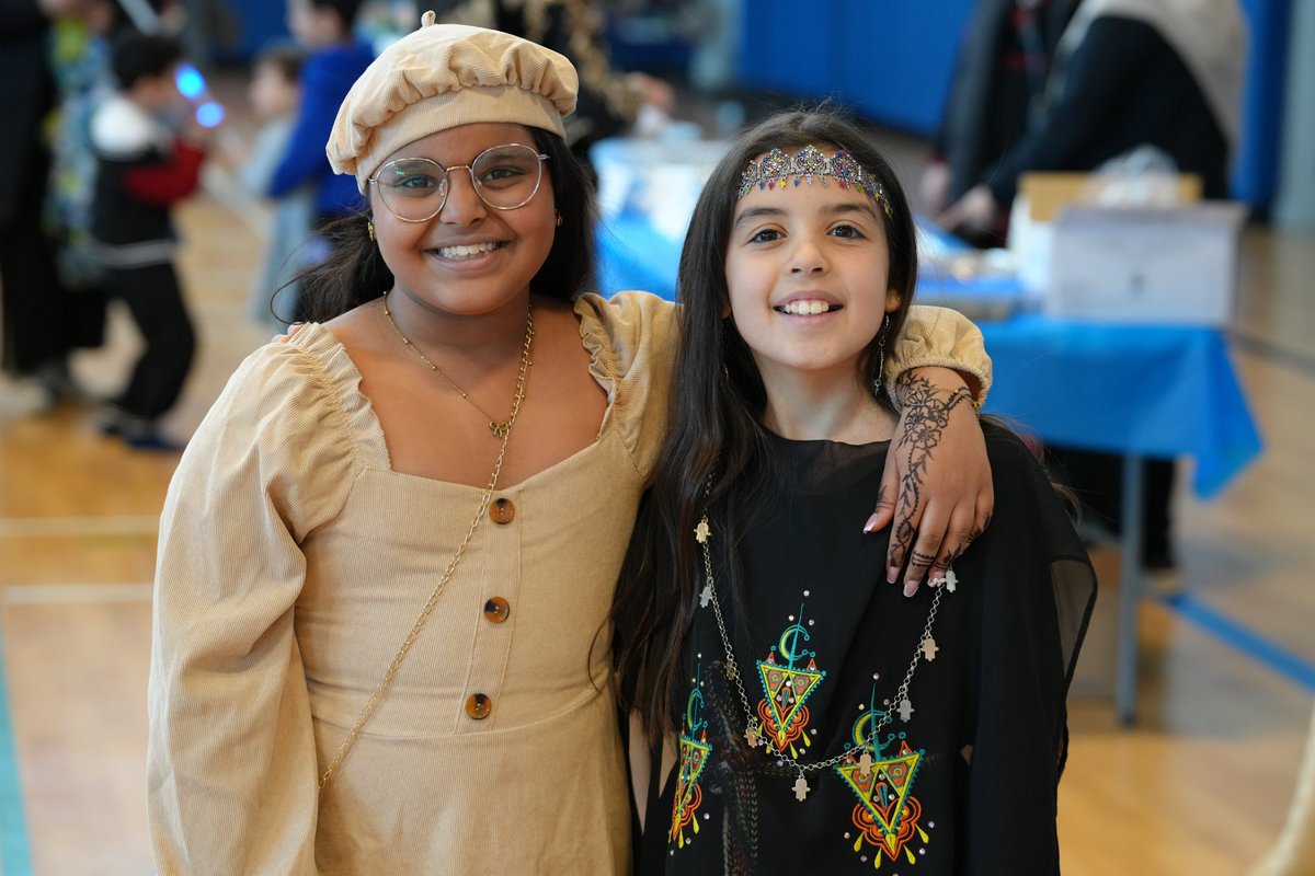 Last night’s <a href="/FMISonthego/">FMIS</a> Eid Family Night at Markaz Ul Islam Mosque was a huge success!

Students showcased multiculturalism through inspiring presentations, fun activity stations, and a community potluck.

<a href="/annaleeskinner/">Annalee Nutter</a> 
#FMPSD #YMM #RMWB