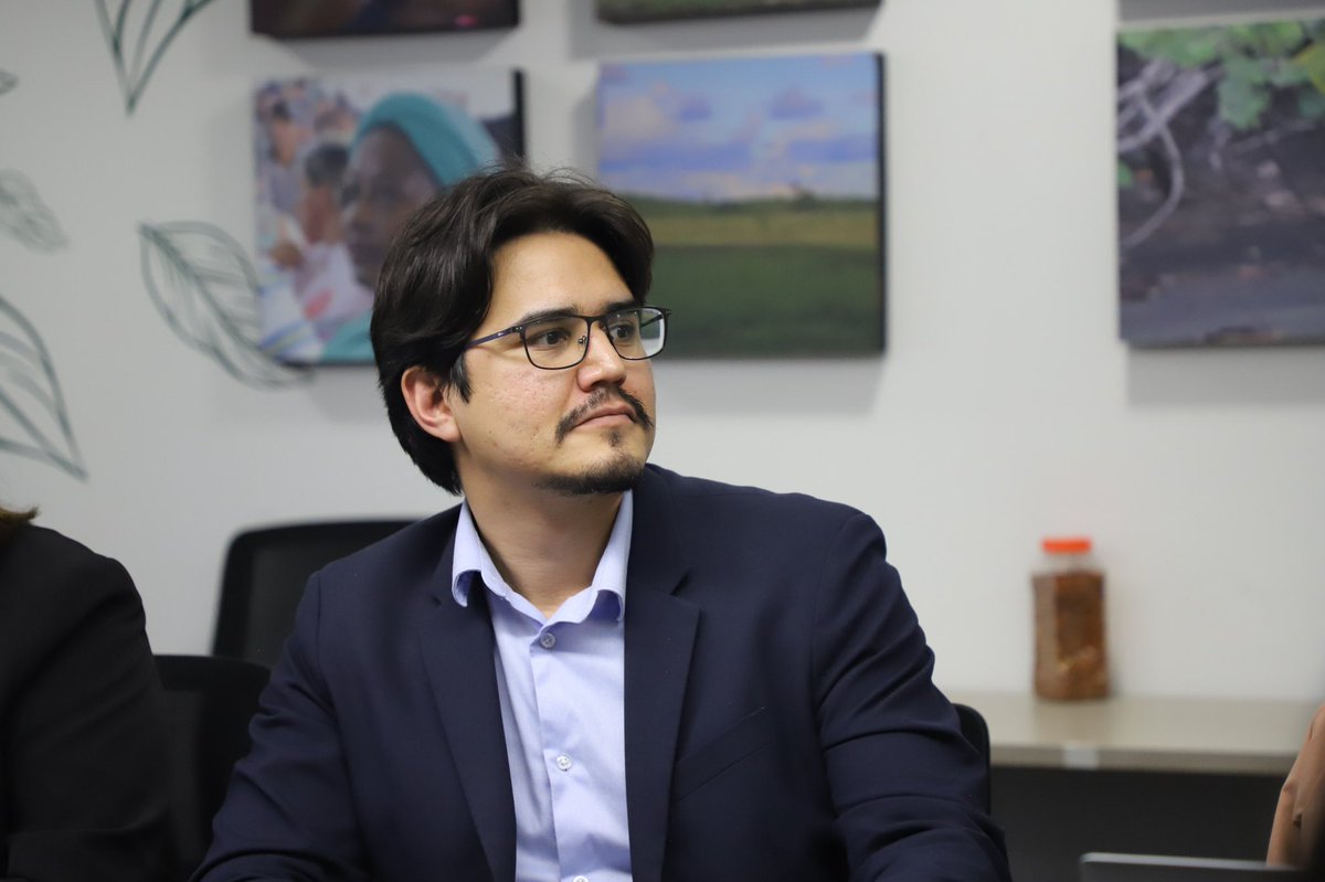 ¡Seguimos en busqueda de aliados que quieran continuar construyendo territorios de Paz! Por eso, en reunión con <a href="/VamosPaz/">Vamos por la paz - Ensemble pour la paix Colombie</a>, articulamos esfuerzos y estrategias para impulsar el cumplimiento del Acuerdo Final de Paz.