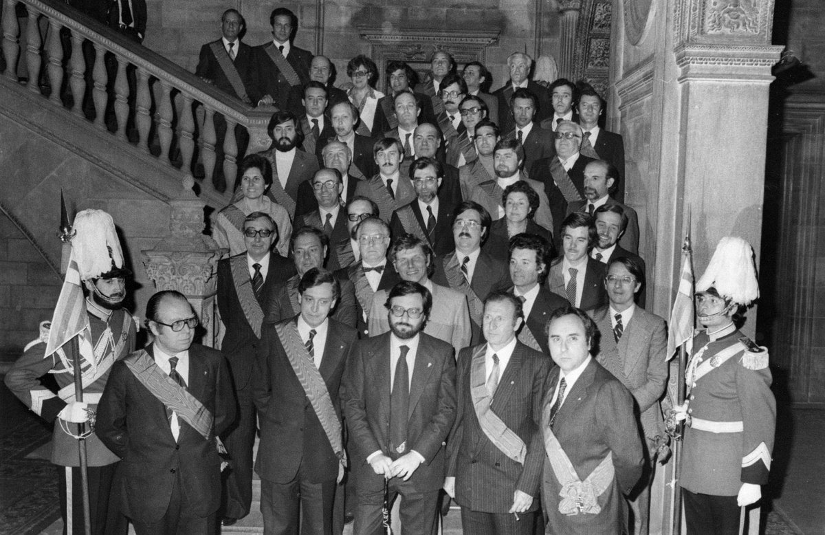 46 anys d’aquest ajuntament. Molts dels que hi eren ja no hi són, entre ells el meu oncle. Et trobem a faltar Raimon.