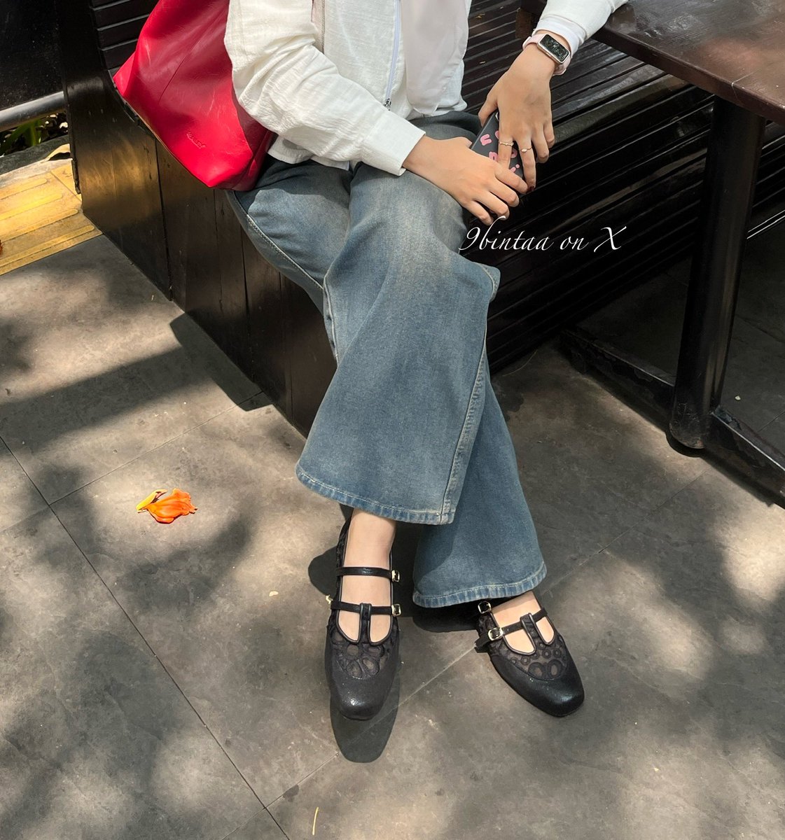 9bintaa's tweet photo. I WISH…… I KNEW…… EARLIER 

nemuin sepatu cakep2 bgt, semuanya kaki lebar friendly &amp; poin pentingnya nyaman ga bikin lecet🥹🫵🏻👍🏻 https://t.co/XFr9eq0Jrq