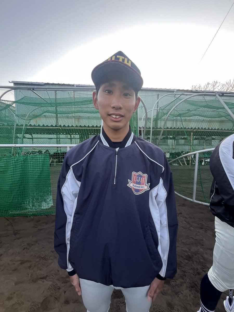#浦和実 #石戸颯汰 投手⚾️
この春、旋風を巻き起こした
浦和実業の変則左腕・石戸くん☺️✨
地元に帰ってからも反響は大きいそうで、
電車でも声をかけられようになったんだとか❣️
きょうの合宿では健大高崎の下重くんから
ツーシームやスクリューボールの
投げ方を教わったそうです♫