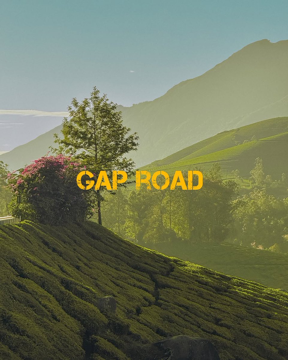 oltraveller's tweet photo. #OTHallOfFrame | Explore the beauty of Munnar, a serene hill station in Kerala, with its emerald hills and misty valleys.
🎥: @__a_sif
#OutlookTraveller #ExploreMunnar #TravelKerala #TravelMore #ExploreIndia #BeautyOfIndia #HiddenGems #MustVisit #BucketListTravel #ScenicViews https://t.co/KEjwDXBtea