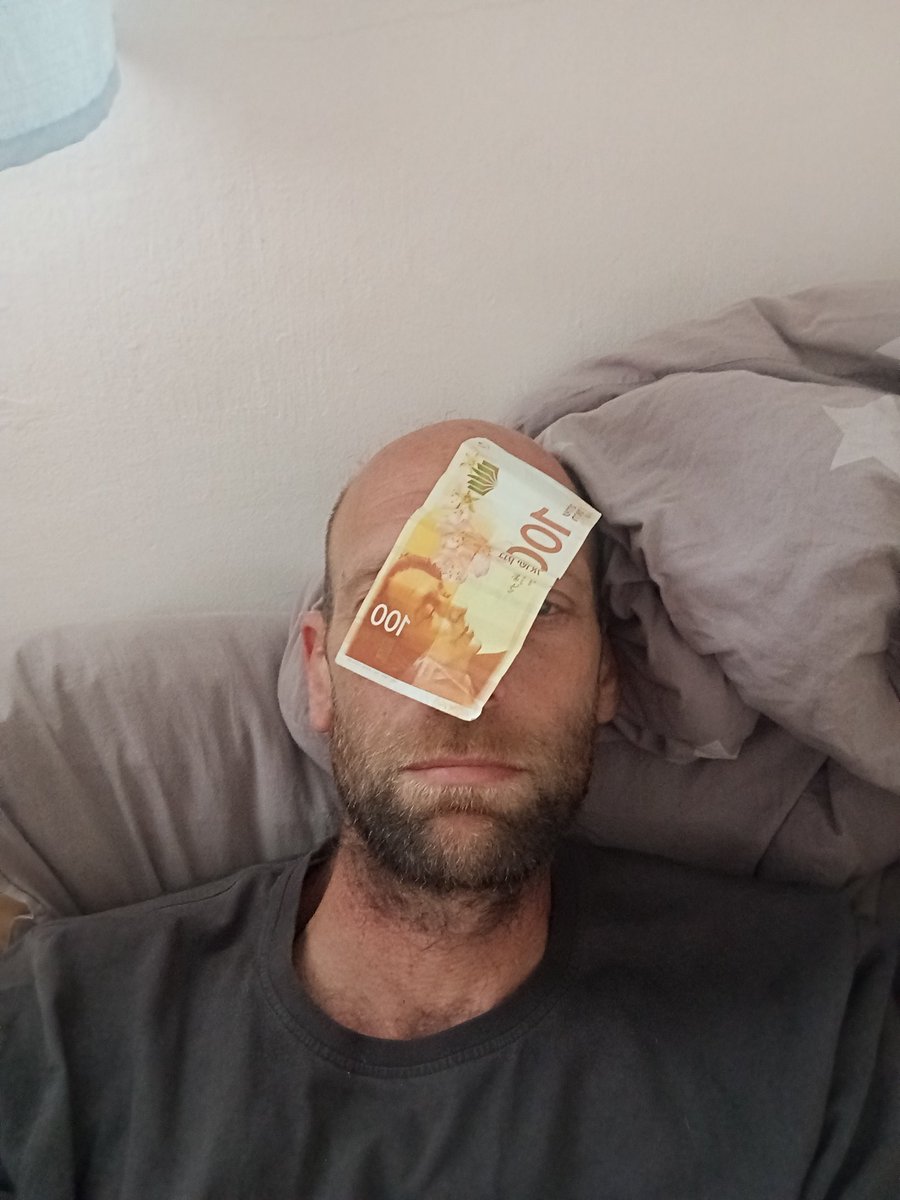 ummullu's tweet photo. צוחק  מי שצוחק אחרון לאהלה, יאללה תלכי  תלכי בשדה https://t.co/LlyTPHh276