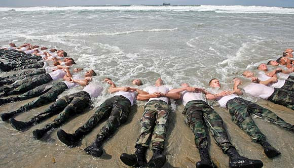 Navy SEALs are some of the world's most elite warriors.

Key to their success is their mental toughness.

Here're 7 lessons that I learned training with SEALs that'll help you forge an unbeatable mind: