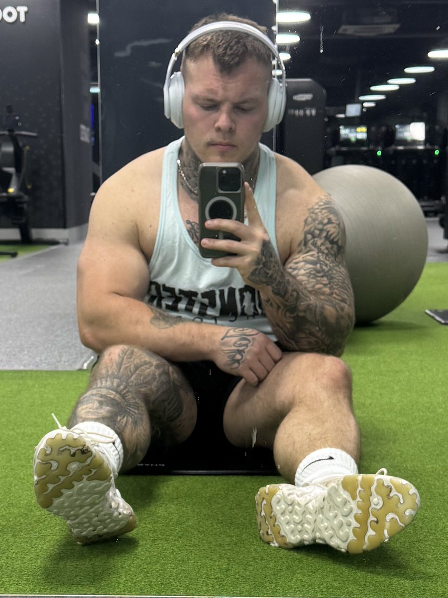 Alphajacked 🦍 tweet media