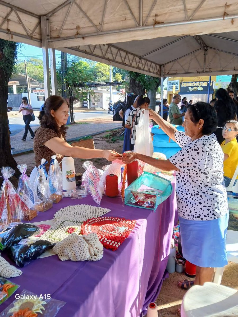 🎉 Feria de Emprendedores en Guarambaré 🌟🛍️

Con gran éxito se llevó a cabo la Feria de Emprendedores en la Plaza Emiliano R. Fernández, donde los participantes que culminaron cursos en diversas áreas en el SNPP - Guarambaré tuvieron la oportunidad de exhibir y comercializar sus