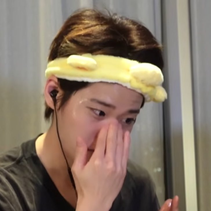 1wantnana's tweet photo. 근데 잇잔아.. 머리색 이렇게 화끈하게 공개할거면서 공연때 머리 왜가린거임 ㅋㅋ ㅋ ㅋㅋㅋㅋ ㅋㅋㅋㅋ ㅋㅋㅋㅋㅋ ㅋㅋ ㅋㅋ ㅋㅋㅋㅋ ㅋㅋㅋㅋㅋ ㅋㅋㅋㅋ ㅋㅋ https://t.co/9TqLg72K2a