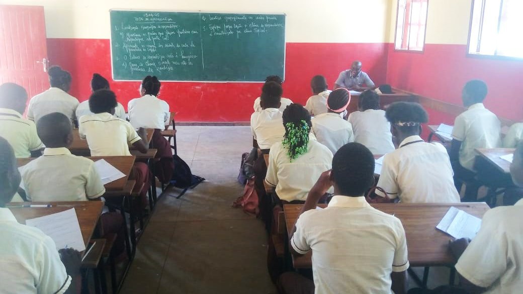 UNICEF_Moz's tweet photo. #ForEveryChild, quality and safe education!

With the support from @UNICEFinJapan, children in the district of Chibabava, in Sofala province, are now learning in a new classroom with new furniture. https://t.co/ZTRCOFJdMb