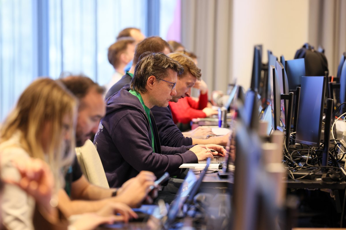 Locked Shields is almost here — but first, the Partners Run!
Experts from the private sector, academia, and #defence institutions joined for the official pre-event of Locked Shields, the world's largest and most complex national #cyberresilience exercise.

Real pressure. Real